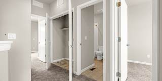 Luxury 4 Bed Townhouse with Amazing City and Mt Views on Westside Gallery 30
