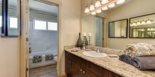 The Retreat Apartments Gallery 9