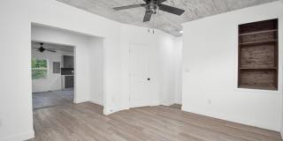 318 N E Street Gallery 5