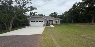 Welcome Home to 3 Bedroom, 2 Bathroom Home on a 1.37 Acre Wooded Lot! Gallery 1
