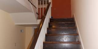 209 Clark Street - Room 1 Gallery 22