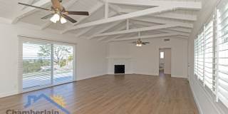 Spectacular View from this Single Story Home! Gallery 12