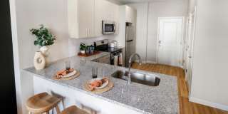 Woodlands Creekside Gallery 8