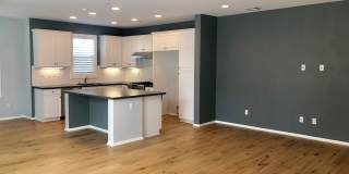Beautiful East Ventura Home- Enclave Community Gallery 6