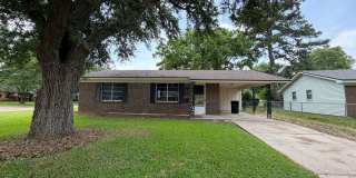 Recently remodeled South Bossier 2/1 Home Gallery 1