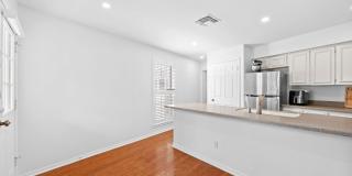 201 ELLWOOD ST Gallery 17