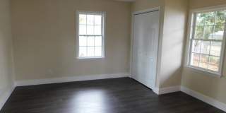 Completely Renovated 3 bed, 2bath home Gallery 15