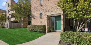 1930 Song Sparrow Court unit: 1930 Gallery 1