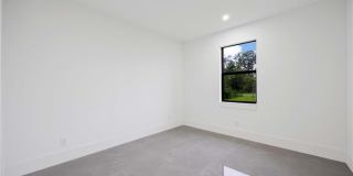 2504 23rd St W Gallery 25
