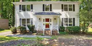 Spacious 4 bedroom 2.5 bathroom home in popular Woodridge NW Greensboro! Spacious 4 bedroom 2.5 bathroom home in popular Woodridge NW Greensboro! Gallery 1
