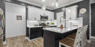 127 East 8th Avenue Gallery 2