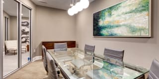 The James Apartments Gallery 14