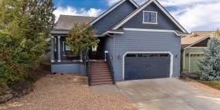 Large spectacular home with all the bells and whistles! Furnished monthly rental Gallery 1
