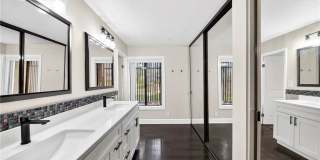 9 Madrona Gallery 4