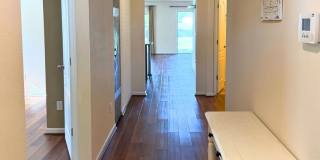 4/2 with Community Amenities Gallery 4