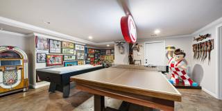 121 Grace Trace Gallery 137