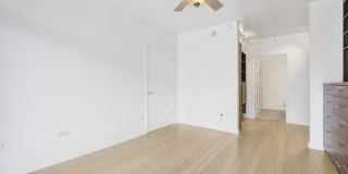 600 North Dearborn Street Gallery 12