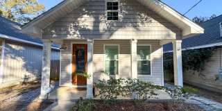 3 bedroom, 2 bath cottage style home located in the heart of downtown Pensacola! Gallery 1