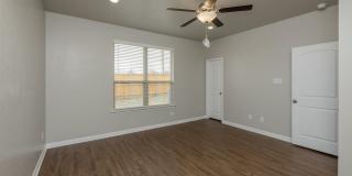 Beautifully designed and thoughtfully maintained duplex Gallery 23