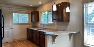 STUDENTS WELCOME! Charming 3 Bed 2 Bath Single Family Home in Old Town Gallery 21