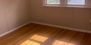 Available August!  4/5BR, 2BA Campus and Bryan Park! Gallery 8