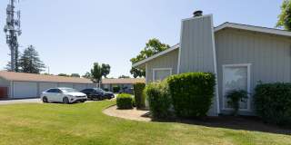 434 West Stuart Avenue Gallery 1