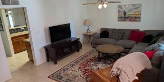 1039 E LARKSPUR Lane Gallery 4