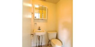 415 S 11TH Street Gallery 13