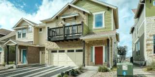 Great centrally located 3/3/2 townhouse and just 2 blocks from the light rail! Gallery 1