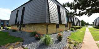 Raintree Meadows Apartment Homes Gallery 21