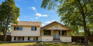 Versatile 4BD/3BA in Stratton Meadows – Gated Community + Private Lower-Level Suite Gallery 1