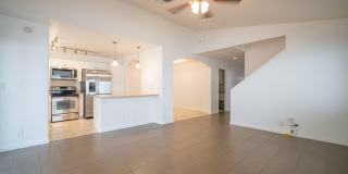 LARGE and SPACIOUS 3bd/3ba/2pkg (SEA COUNTRY) $3900 Gallery 5