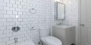 195 W 10th St Gallery 8