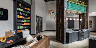 Cortland at the Nations Gallery 21