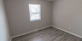 3 bedroom duplex in Southern Columbia. Gallery 22