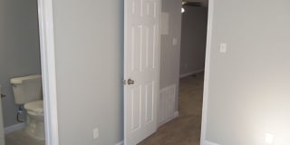 Four plex in South Austin, Westgate area - 1 bedroom and 1 bathroom Gallery 13