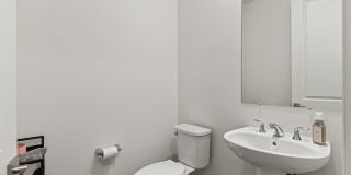 4 Bedroom Single Family Home in Surprise Gallery 27