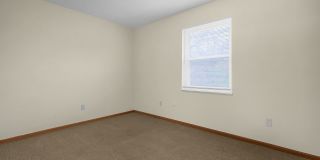 2 Bedroom Spacious Townhouse Gallery 37