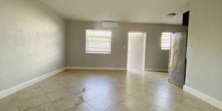 214 SW 15TH ST - 2 Gallery 2