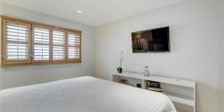 309 Oak St Gallery 42