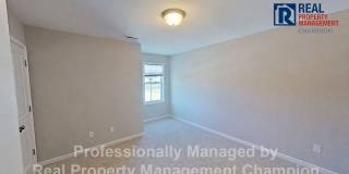4 BD/3.5 BA plus Bonus Room with Open Floorplan and Fenced Back Yard Gallery 26