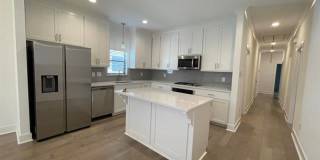 3 Bedroom With a Bonus Room In Central School District! Gallery 5