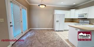 Beautiful townhouse in The Cottages at 9th! Beautiful townhouse in The Cottages at 9th! Gallery 9