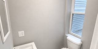 Bright, Newly Renovated 3-Bedroom Rowhome with Backyard Gallery 19