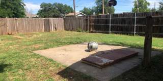 Available November - Cute 3 bed/1 bath! Gallery 22