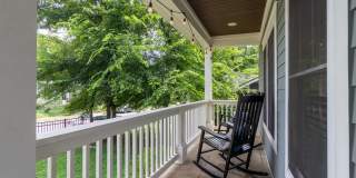 Great cottage house just off Ellington Pkwy-close to downtown! Gallery 19