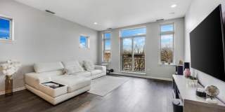 947 West 14th Pl. Gallery 4