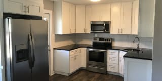 815 Broadway Boulevard Gallery 1