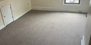 2206 Sarah Street Gallery 24