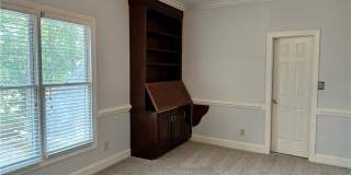 493 Kingsford Drive Gallery 23